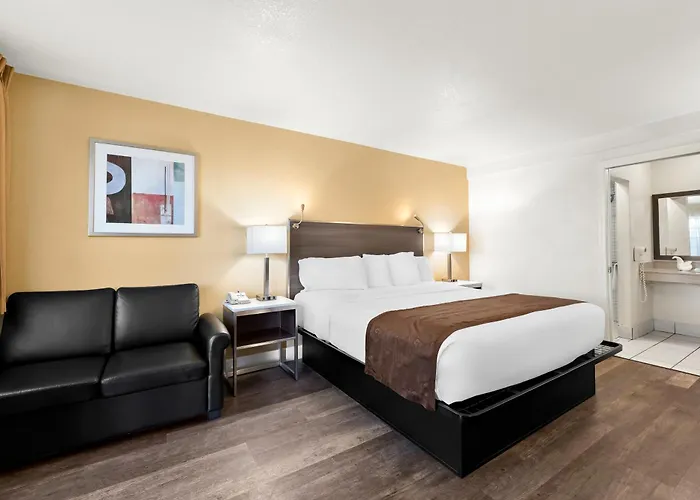 Americas Value And Motel 2*