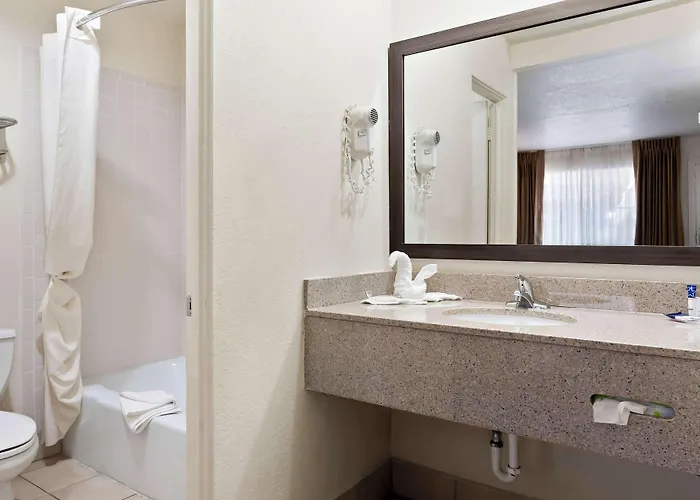 Motel Americas Value And Flagstaff