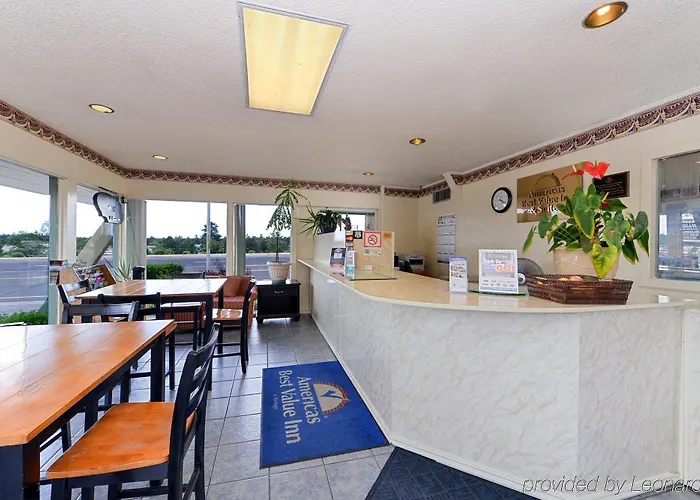 Americas Value And Motel 2*